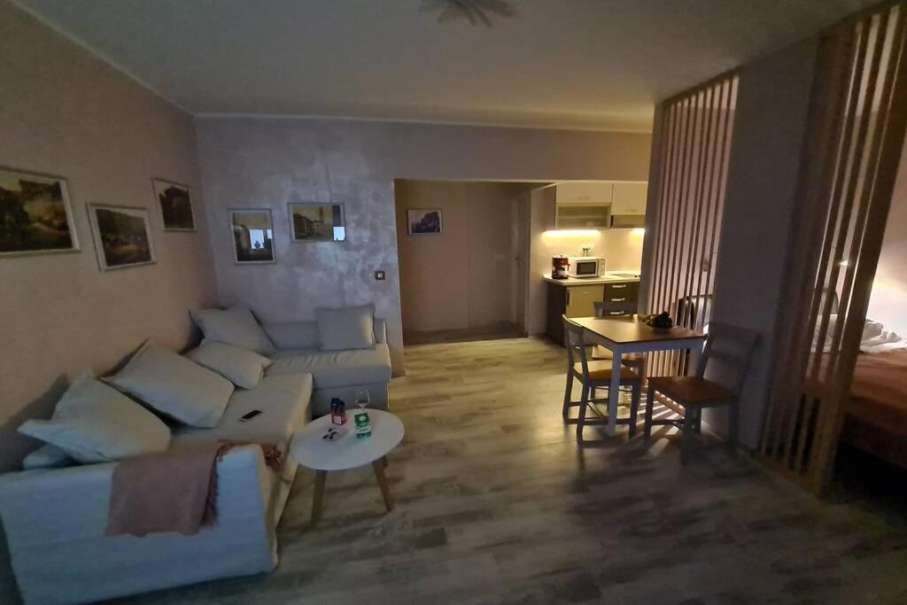 Lacroma Apartment Дубровник Екстериор снимка