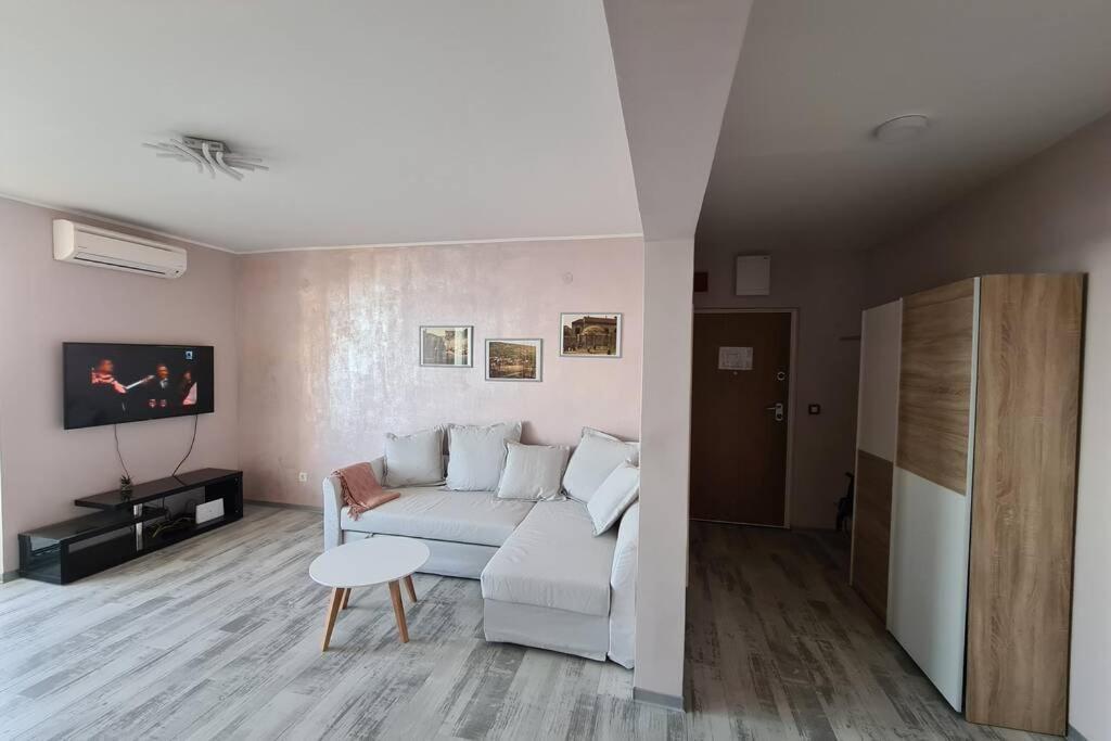 Lacroma Apartment Дубровник Екстериор снимка